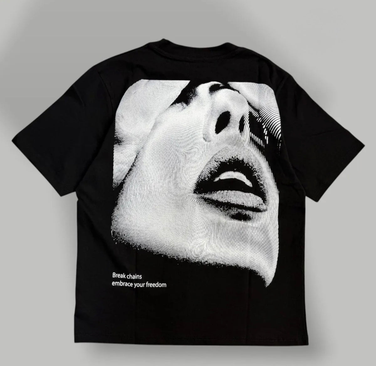 T-shirt freedom nera